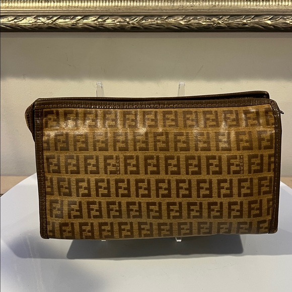 FENDI Crystal Zucca Large Clutch / Pouch Vintage - Picture 6 of 16